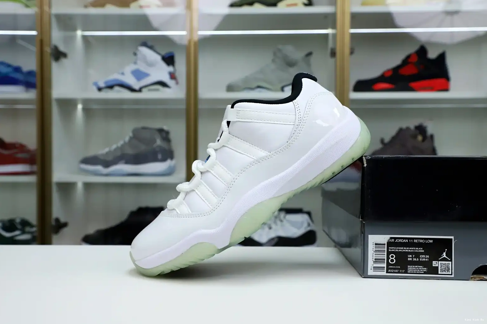 AIR JORDAN RETRO Kimikick LOW 11 BLUE LEGEND 0718